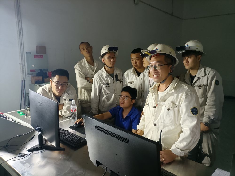 劳动铸就梦想 (2)