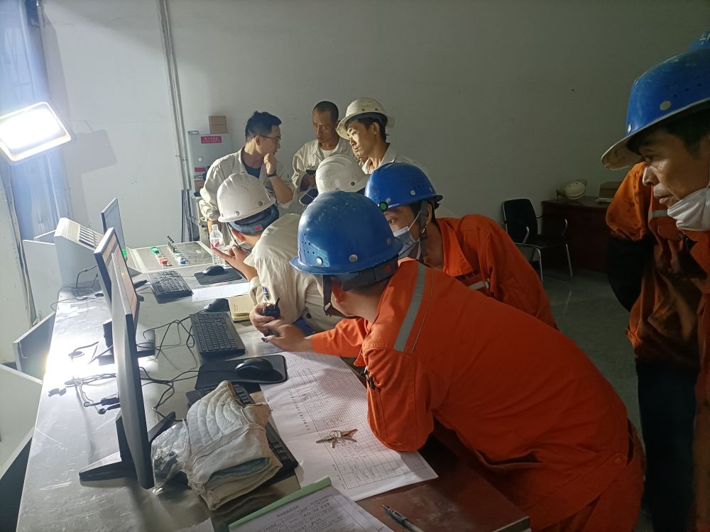 劳动铸就梦想 (4)